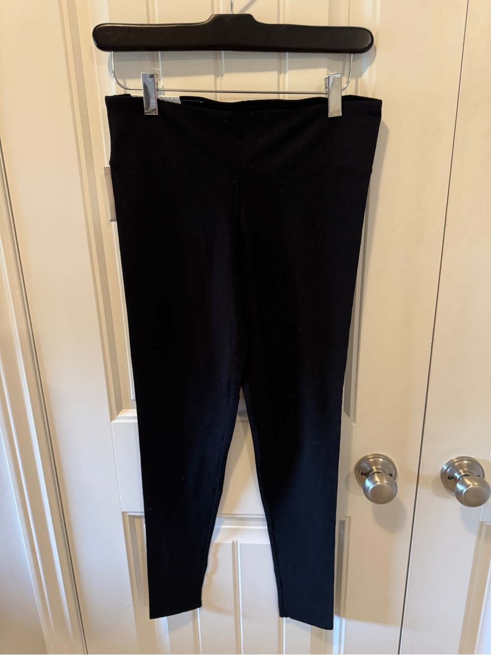 TNA Black Equator Mid-Rise Leggings - Classic Everyday Fit